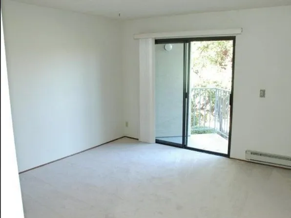 1910 Barrymore Cmn, Fremont, CA 94538