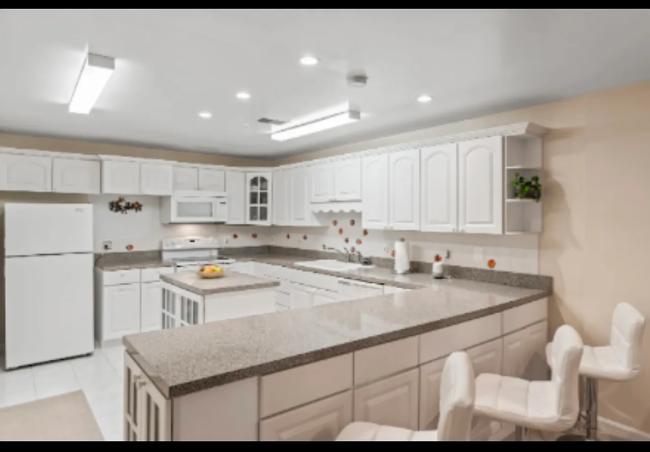 3 bed, $2,600 — Photo 1