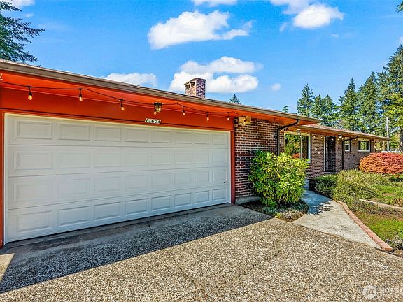 4th image of 11604 Woodbine Lane SW