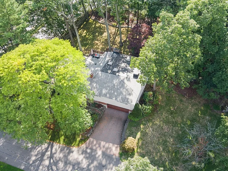 6 Nelson Dr — Photo 30