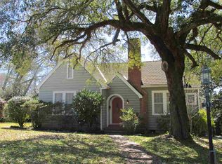 512 Ratcliff Pl, Natchez, MS 39120