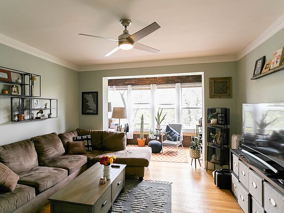 4th image of 1406 W Farragut Ave #3