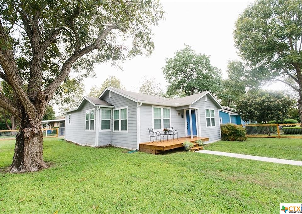 1st image of 190 S Mesquite Ave