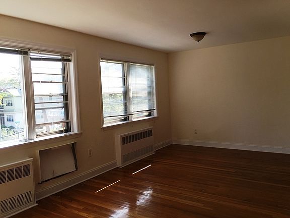 5th image of 8218 138th St