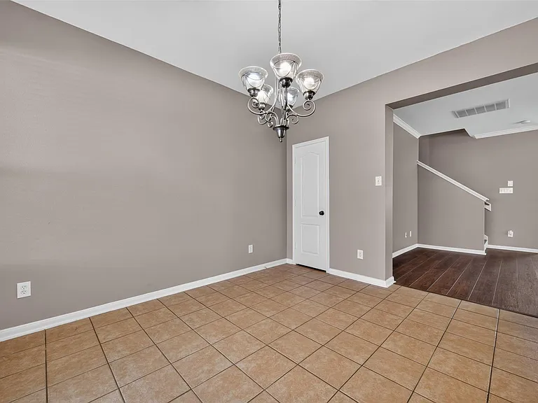 8126 Montague Manor Ln — Photo 13