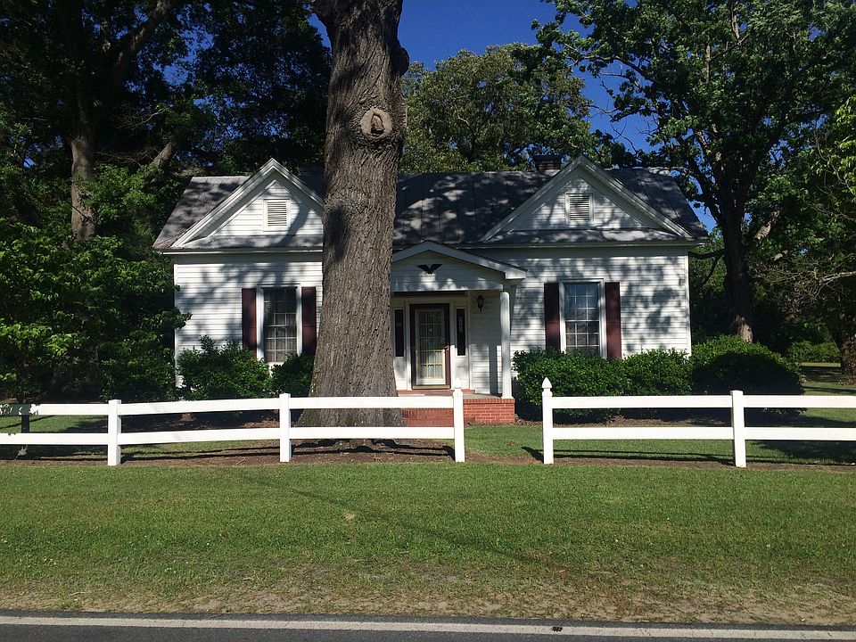 2nd image of 3985 Ben Dail Rd