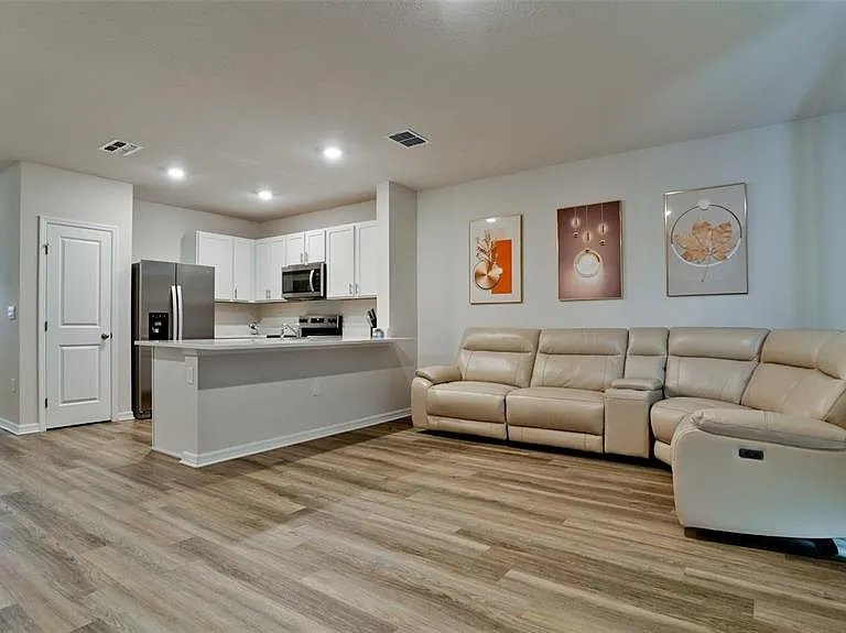 2746 Pearly Banks Dr — Photo 5