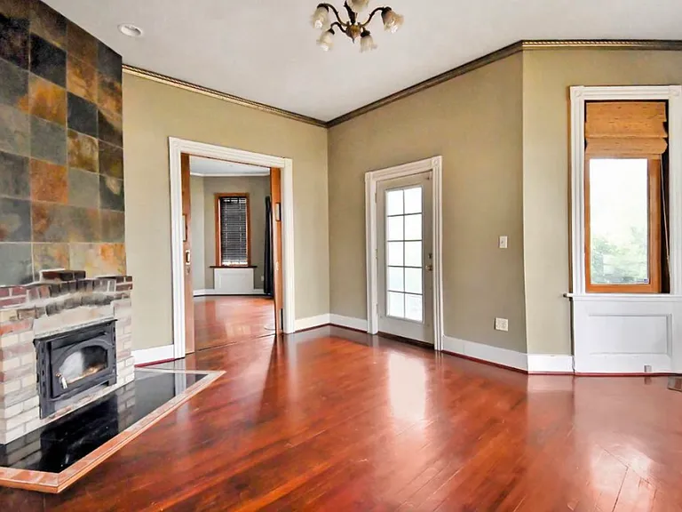 428 Hawthorne Ave #1 — Photo 2