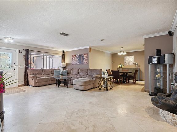 5th image of 10598 NW 27th Ct