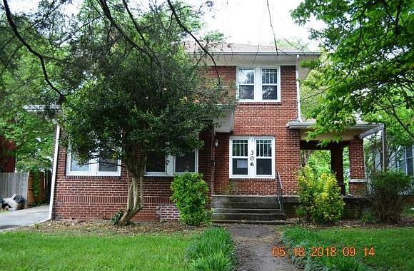1st image of 306 W Unaka Ave