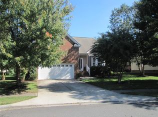 467 River Arch Dr, Chesapeake, VA 23320