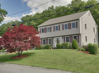 19 Cameron Dr, Nashua, NH 03062