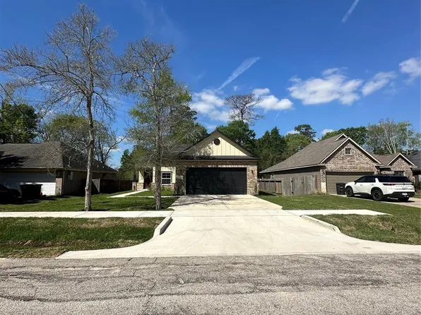 22525 E Shorewood Loop Loop E, Huffman, TX 77336
