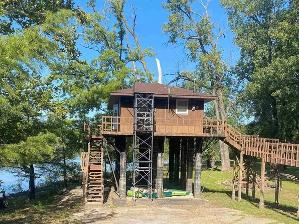 3625 Bonansinga Dr, Quincy, IL 62305