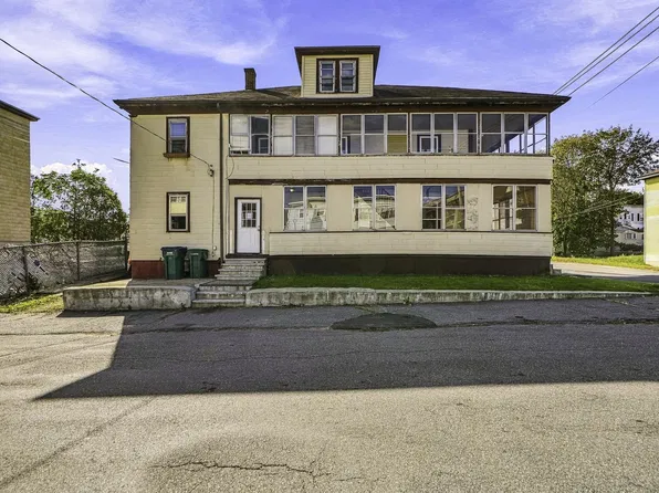 57 Chester St, Fitchburg, MA 01420