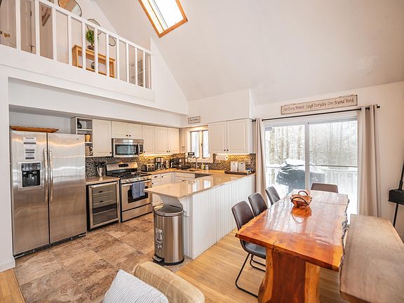 4th image of 34 Binney Brook Road