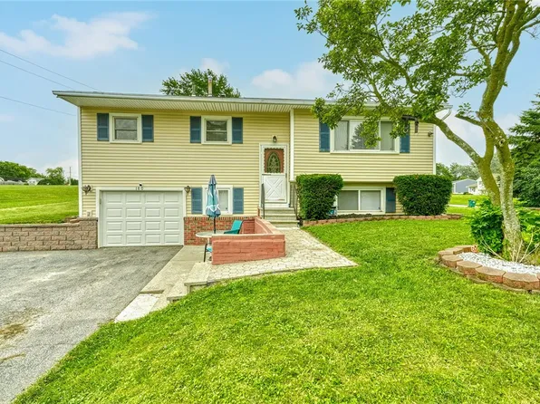 180 Nevins Rd, Henrietta, NY 14467