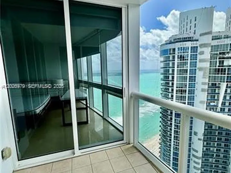 18201 Collins Ave #5307 — Photo 5