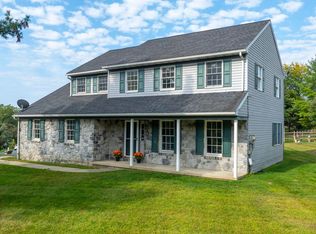 1 Brookwood Dr, Lititz, PA 17543