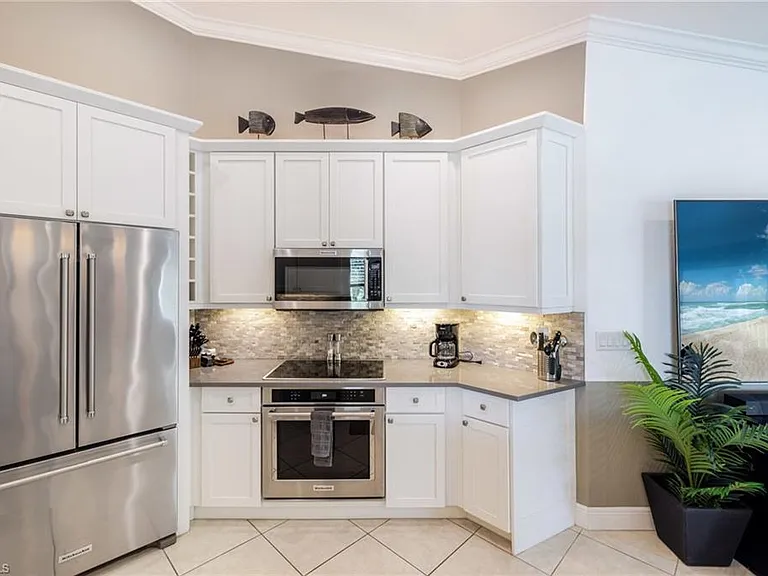 6871 Sterling Greens Dr #202 — Photo 16
