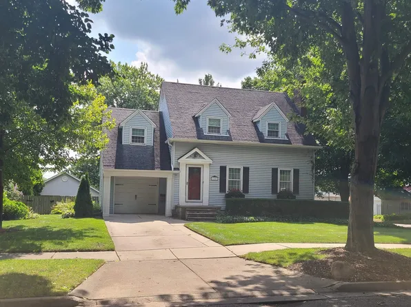 1351 Wellesley Dr, Mount Clemens, MI 48043