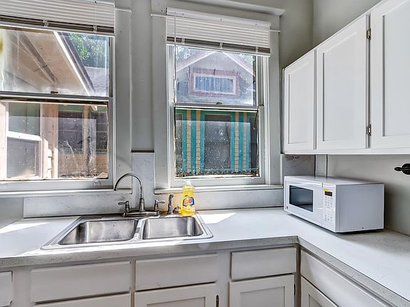 5th image of 4225 Notter Ave #13977104