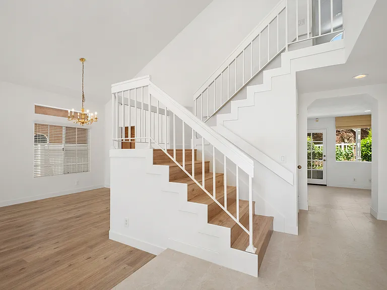 29441 Castle Rd — Photo 3