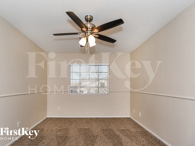 10211 Eden Falls Ln — Photo 16