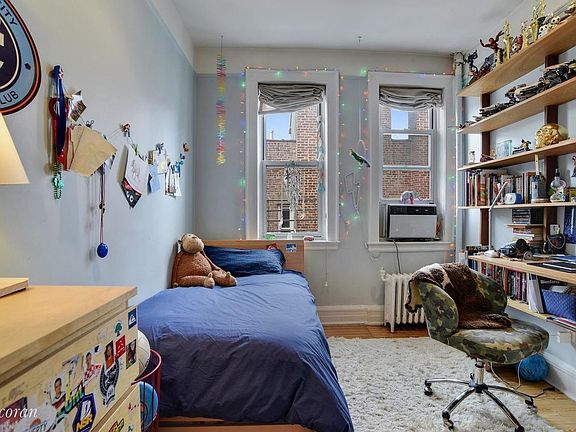 5th image of 10 Montgomery Pl APT 4D