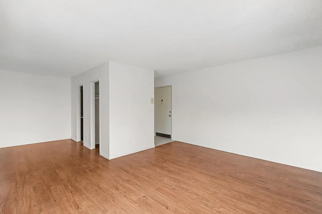 Studio, 1.0 bath, $1,995 — Photo 4