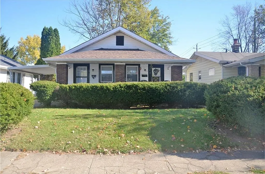 1025 N Denny St photo 1