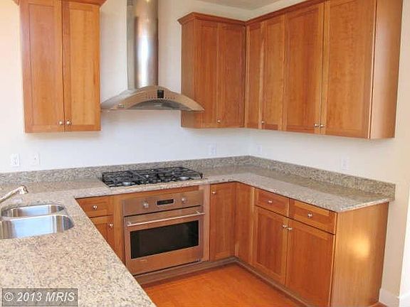 5th image of 66 Franklin St Unit 420