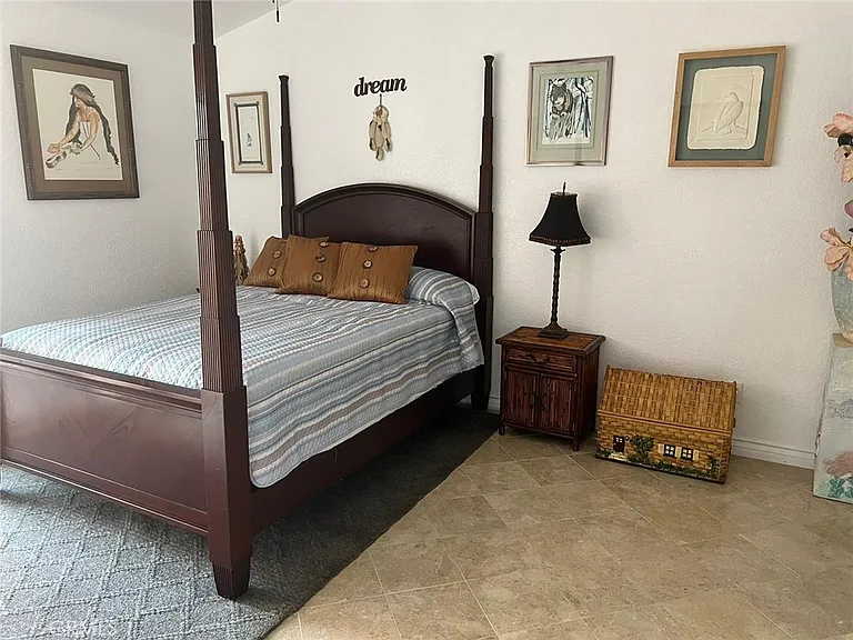 76913 Morocco Rd — Photo 11