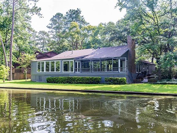 3rd image of 3014 W Lake Crescent Dr