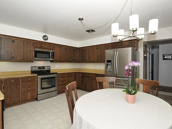 Cooks Kitchen 2