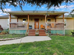 1048 Avery Rd, Saint Johns, MI 48879