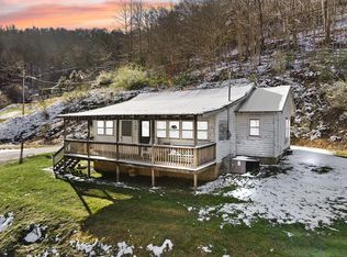 3665 Possum Trot Rd, Leburn, KY 41831