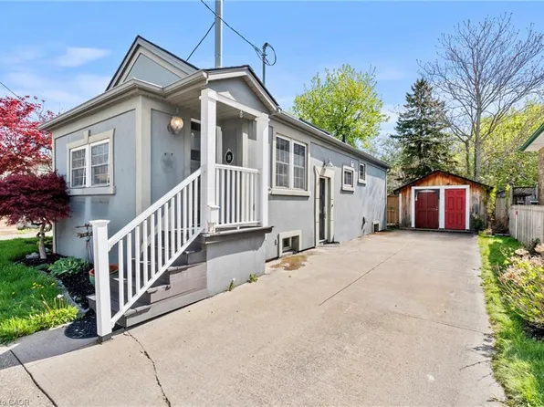 10 Peachdale Ave, Saint Catharines, ON L2M 5M3