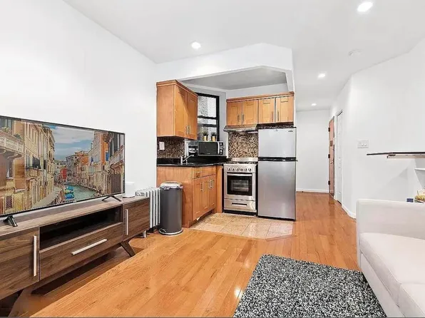 154 Allen Street image 1 of 5