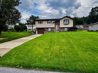 1376 Clearfield Ave, Bethlehem, PA 18015