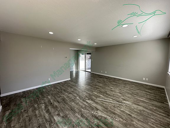 5th image of 30 La Vonne Dr