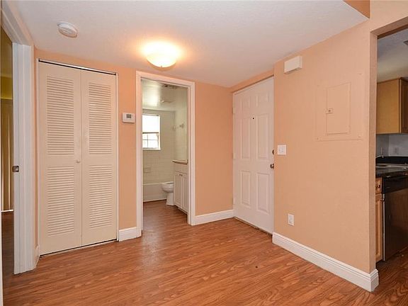 4th image of 1650 SE Green Acres Cir APT E101