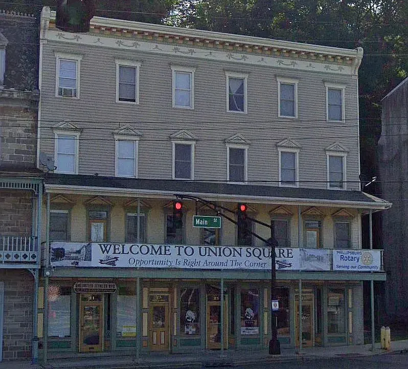 21 Union Sq