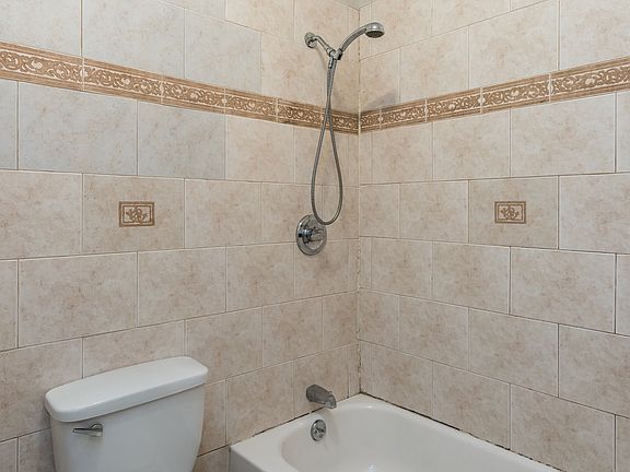 3rd image of 417 Bushwick Ave