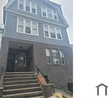 2 bed, $2,100 — Photo 2