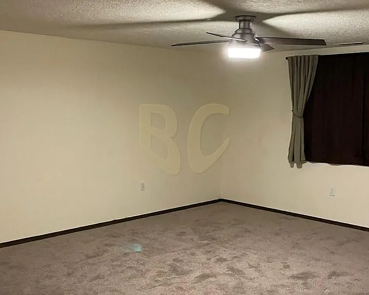 2408 Gretta St NE — Photo 9