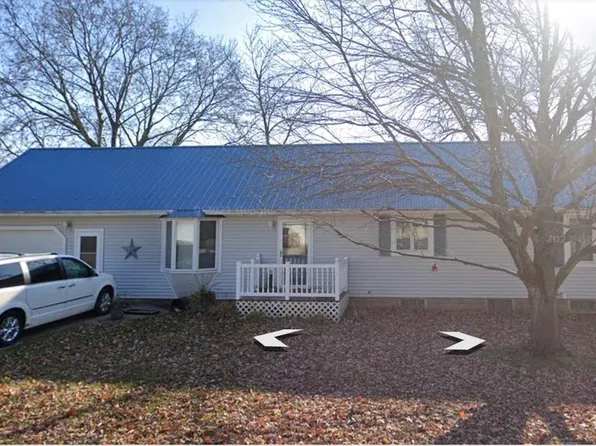 403 S Washington St, Clarksville, IA 50619