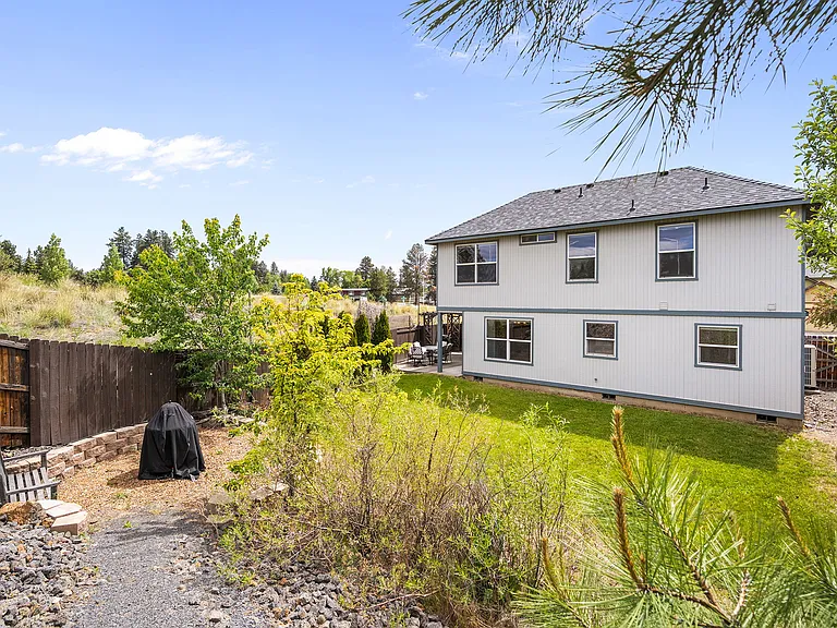 61095 Borden Dr — Photo 13