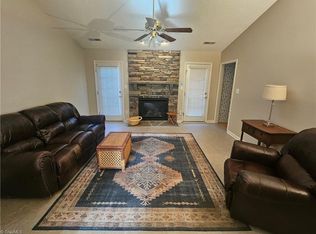 117 Village Dr, Jamestown, NC 27282