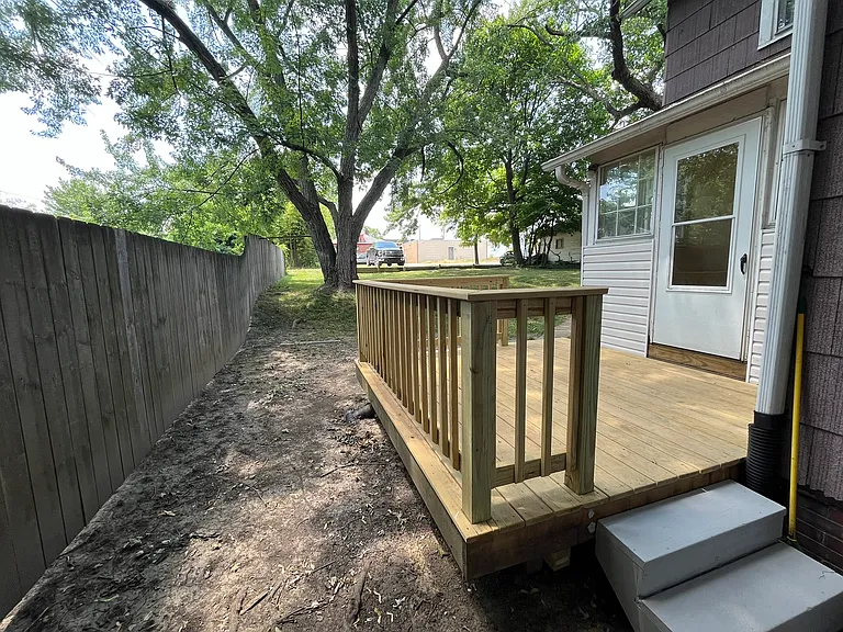 1427 S Linden Ave — Photo 8